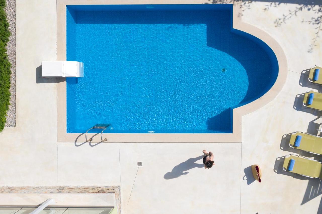 Mela Villas Maroulas Exterior photo